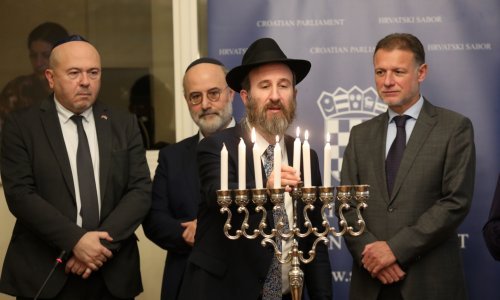 Jandroković čestitao Hanuku i poželio da ove godine bude vjesnikom mira