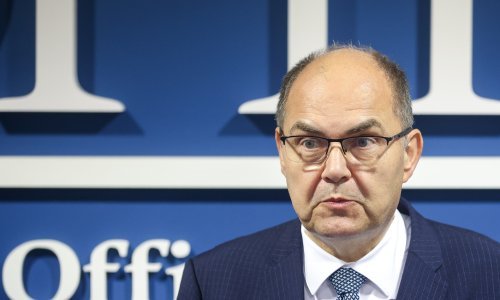 Schmidt poništio odluke kojima se pokušalo utjecati na suđenje Dodiku