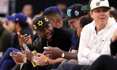 Mayweather dovogodišnjem unuku za Božić kupio zgradu od 20 milijuna dolara