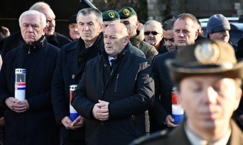 Medved na obljetnici oslobađanja srpskog logora: Nikad nećemo odustati!