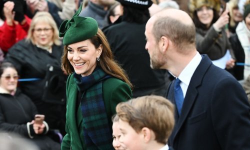 Ovaj trenutak je postao hit: William i djeca čekaju Kate, a ona zbija šale