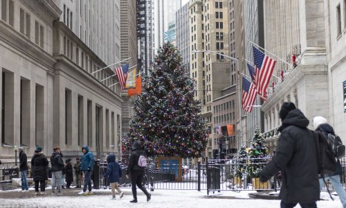 Wall Street znatno pao pred kraj godine