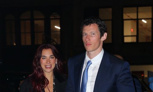 Dua Lipa se zaručila i pokazala predivan dijamantni prsten