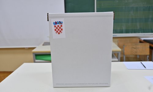 Na izborima u nedjelju bez posebnih biračkih mjesta za hrvatske vojnike