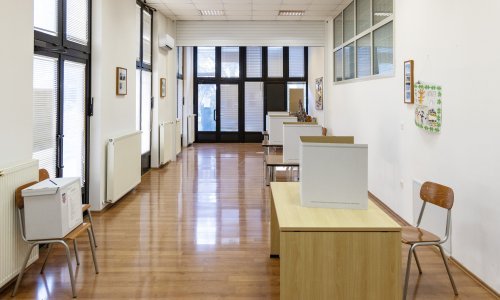 Glasač u Zagrebu 'dignuo galamu' na biračkom mjestu, stigla i policija