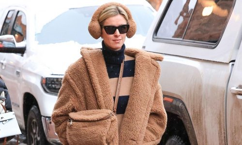 Plavokosa bogatašica oduševila je modnim detaljem koji mnoge podsjeća na djetinjstvo