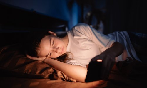 Novozelandski premijer želi zabraniti društvene mreže za mlađe od 16 godina