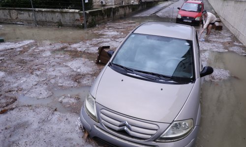 Jaka kiša i tuča poplavile dijelove Splita; neki semafori nisu radili