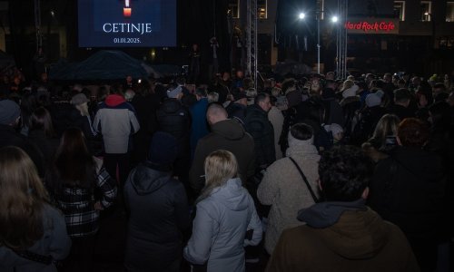 Podgorica na nogama zbog masakra na Cetinju: Ubojice, bando, dajte ostavke!
