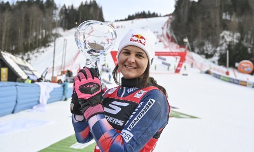 Zrinka: Janice, ovo je za tebe. Sretan ti rođendan!