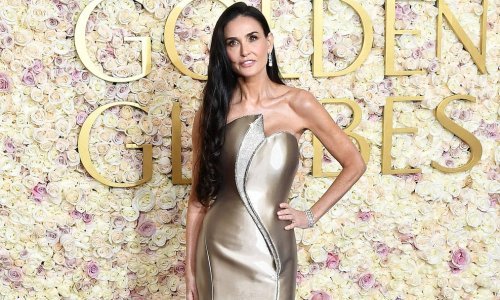 U zlatu i kristalima: Demi Moore prvi Zlatni globus osvojila je u nikad viđenoj haljini
