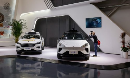 Kinezi uvode robotaksije u Hong Kongu