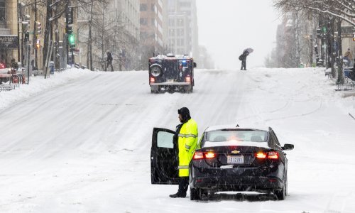 Zimskom olujom pogođeno 50 milijuna ljudi u SAD-u, pet osoba izgubilo život