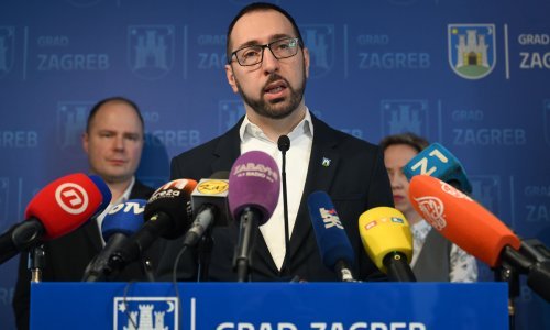 Tomašević o tužbi udruge 'Ostajemo', pobuni taksista, projektu podvožnjaka Medpotoki...