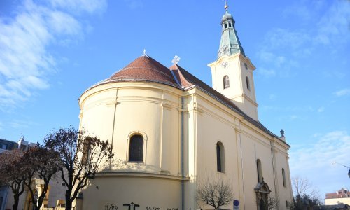 Nema mira niti na Badnjak: Dvije žene se fizički obračunale u crkvi, jednoj zabranjen pristup