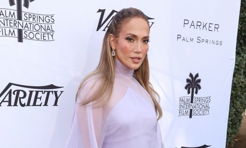 Jennifer Lopez lepršavu kreaciju začinila cipelama koje ili volite ili prezirete