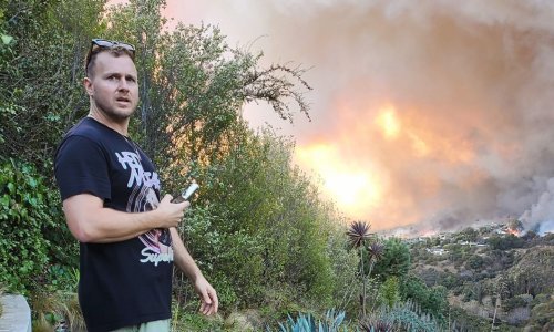 U apokaliptičnom požaru nestaju kuće slavnih: Poznati par ostao bez doma