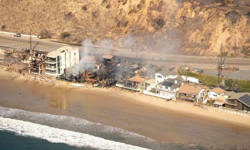Vlasnik 'čudesne' vile u Malibuu otkriva zašto je jedino njegova kuća preživjela požar