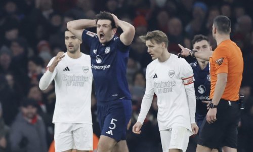 Manchester United s igračem manje nakon drame penala izbacio Arsenal