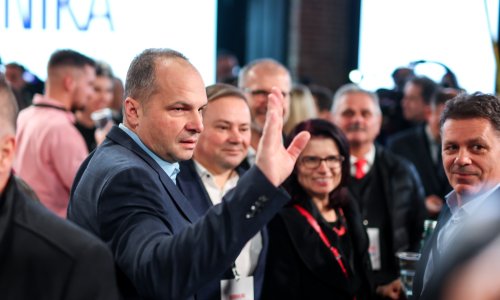 Hajdaš Dončić: Preporučam Plenkoviću bonton za neznalice. Ja sam idući premijer