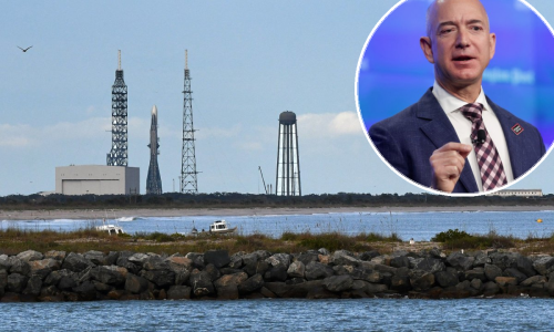 Bezos vjeruje da Musk neće koristiti Trumpa kako bi 'gurao' svoj svemirski program