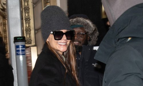 Katie Holmes u zagrljaju jedne od najvećih TV zvijezdi, znate li o kome je riječ?