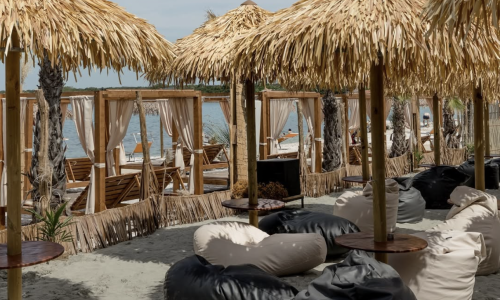 Noćas u potpunosti izgorio luksuzni beach bar Lux u istarskom Peroju