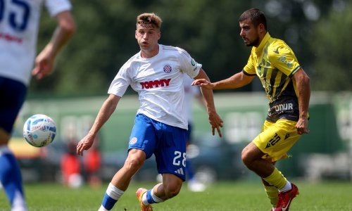 Pogledajte kako je mladi Roko Brajković zabio za vodstvo Hajduka