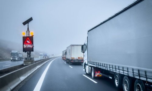 Kaos u Njemačkoj zbog ledene kiše: Otkazani letovi, hrpa nesreća