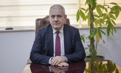 Kosovo zatvara paralelne institucije Srbije; glavni pregovarač napustio sastanak u Bruxellesu