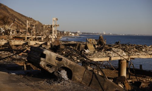 Smiruje se situacija u Los Angelesu: Vatrogasci napreduju, jenjavaju i vjetrovi