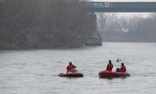 Nastavlja se potraga za djetetom na Savi, širi se prema Sisku