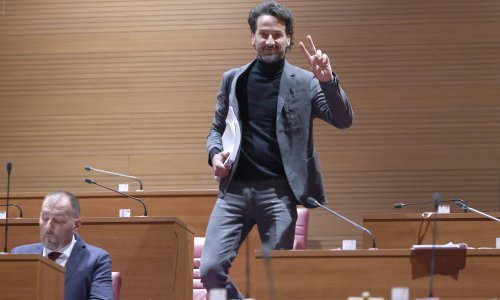 Oporba na nogama: Prosječna mirovina jedva pokriva režije, mlijeko, kruh i maslac