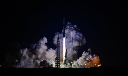 Prekretnica za Bezosa: Blue Origin prvi put uspješno lansirao svoju najveću raketu