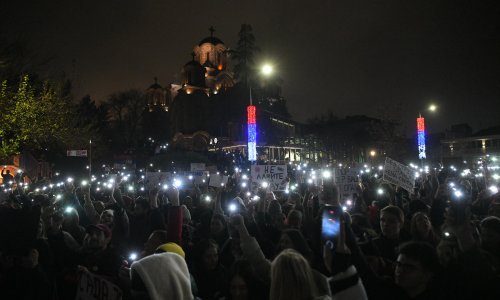 Deseci tisuća studenata i građana na prosvjedu ispred RTS-a u Beogradu