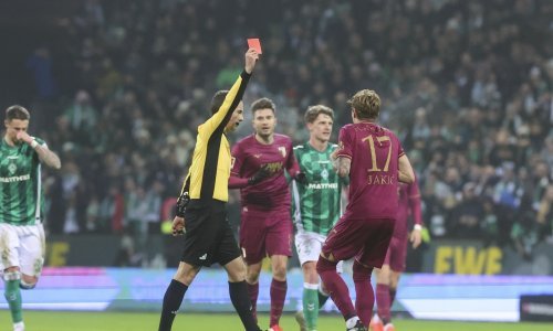 Kristijan Jakić ni kriv, ni dužan dobio crveni karton. A onda su pozvali suca...