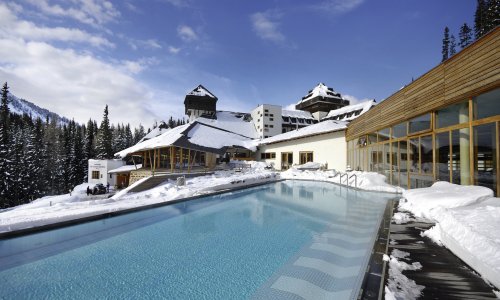 Snježne padine Alpa su idealne za obiteljski zimski odmor