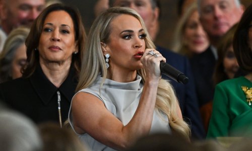 Poput dive: Procurila lista zahtjeva koje je Carrie Underwood tražila od Trumpa