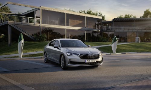 Nakon karavanske verzije i Škoda Superb limuzina dobila plug-in hibridni pogonski sklop