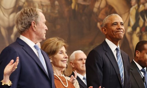Evo što je Barack Obama dobacio Georgeu W. Bushu na Trumpovoj inauguraciji