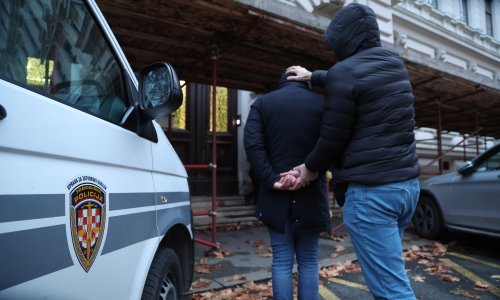 Braća Marić u remetinečkom zatvoru. Jedan brat drogiran glavom udarao u rešetke