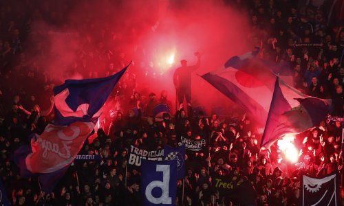 Dinamo će u Londonu bodriti 3000 Boysa. Pogledajte što su napravili u Apple Storeu