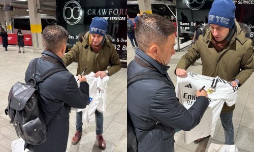 Fabio Cannavaro nakon poraza od Arsenala potpisivao dresove navijačima Real Madrida