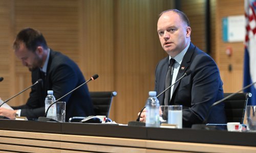 Objavljen dokument: Pogledajte koliko rastu rodiljne i roditeljske potpore