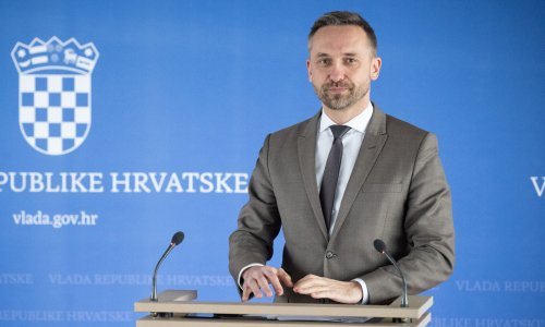 Posvojiteljima pravo na jednokratnu naknadu