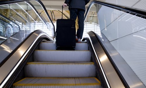 Bizarno ponašanje portugalskog zastupnika: Krao kofere na aerodromu