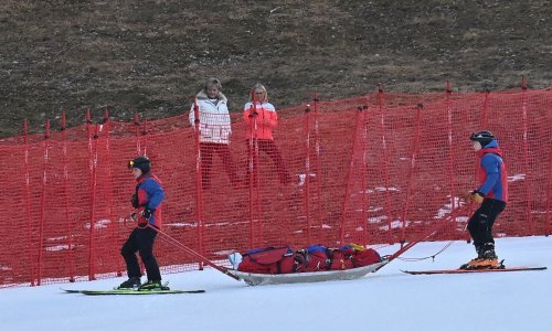 Strašan pad skijašice; stazom odzvanjali krici, helikopterom je prevezena u bolnicu