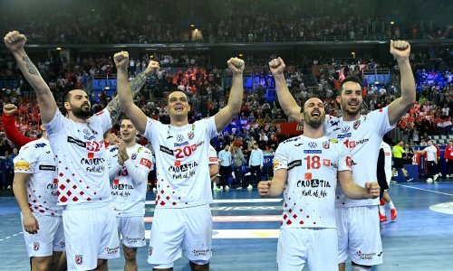 Pogledajte kako su navijači i rukometaši uz Thompsona i Mišu proslavili pobjedu