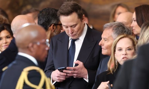 Musk nezadovoljan poslovanjem X-a, brine ga stagnacija