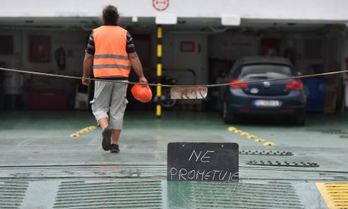 Zbog jakog vjetra u prekidu su brojne trajektne i katamaranske linije: Evo popisa